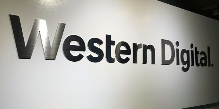 Western Digital faces headwinds, shares drop