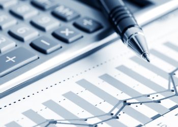 France services PMI dips amid political concerns