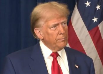 Trump urges US to stay out of Syrian civil war, blaming Obama for failure as Islamists close in on capital