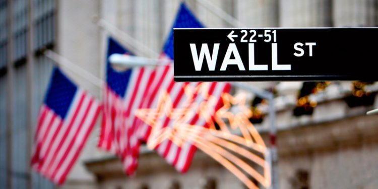 S&P 500 slips to remain on track for weekly loss ahead of Fed meeting next week