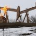 U.S. energy firms cut oil and gas rigs to December 2021 low