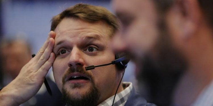 Booz Allen, SAIC shares fall on CACI bookings drop