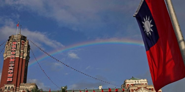 Taiwan stocks higher at close of trade; Taiwan Weighted up 0.33%