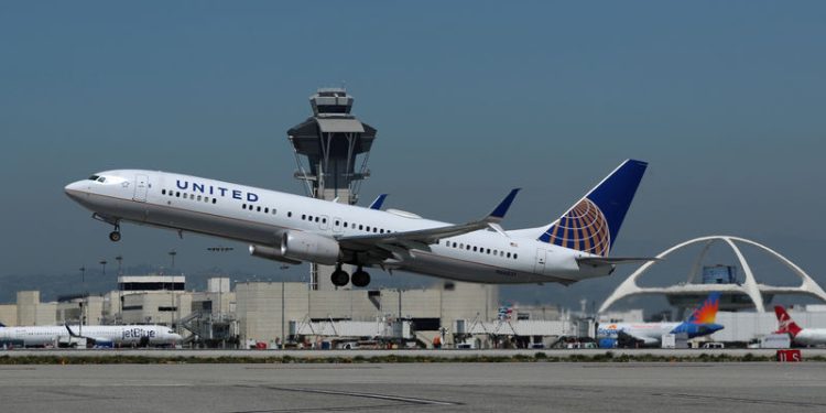 BofA cuts airline stocks, UAL top pick