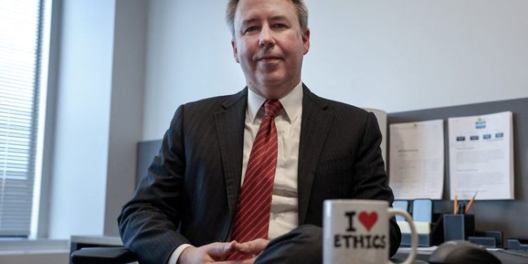 Exclusive-New US ethics czar starts vetting incoming Trump officials