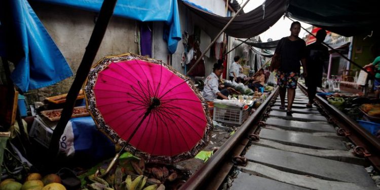 Thai inflation returns to target range for first time in 7 months