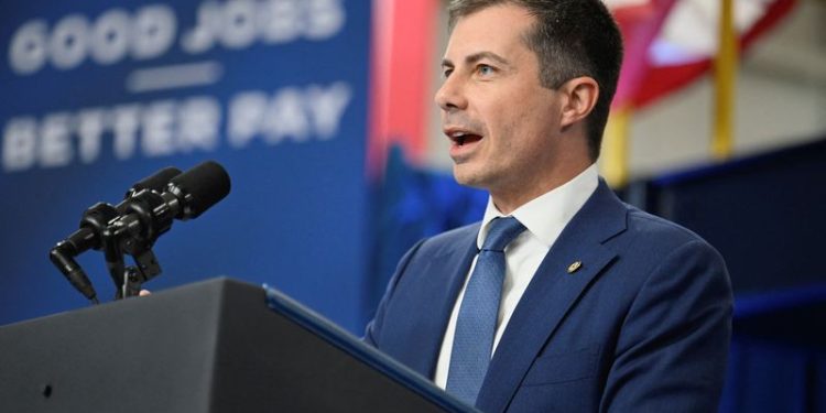 Outgoing US transport chief says Boeing has more to do after 737 MAX incident