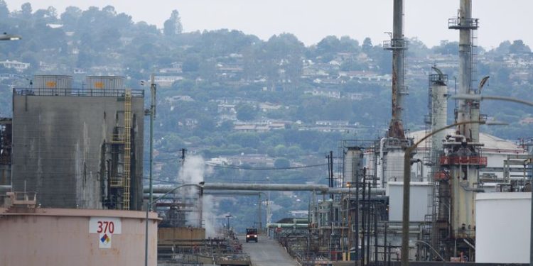 Phillips 66 to buy EPIC NGL for $2.2 billion in bid to boost Permian presence