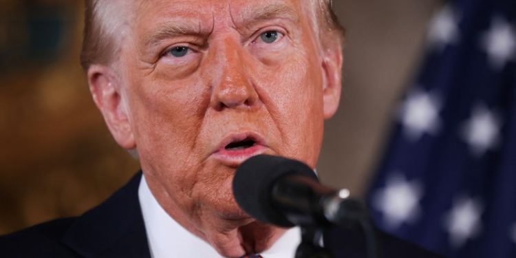 Trump special prosecutor temporarily blocked from releasing report on probe