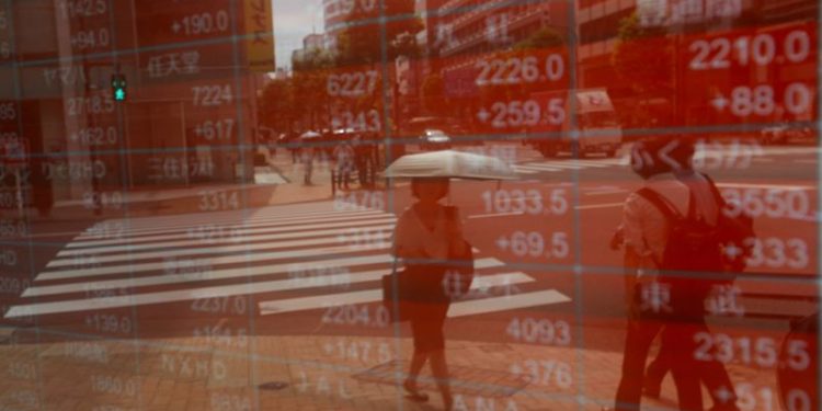 Bond yields dip, S&P 500 ends up; CPI, earnings ahead