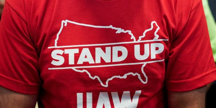 Longtime UAW union officer to retire, sources say