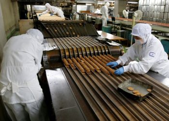 Japan manufacturers’ mood rebounds in Jan, outlook stays flat – Reuters Poll