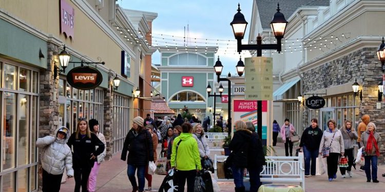 US businesses wary of Trump policy impacts, Fed survey shows