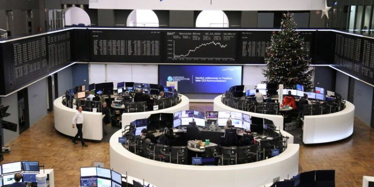 European shares on track for fourth straight weekly gain as yields fall