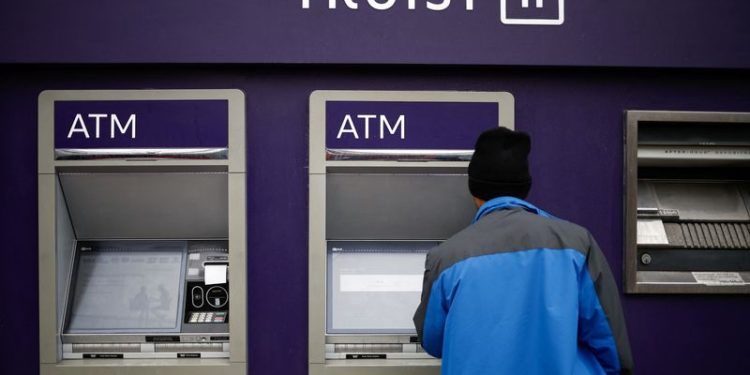 Truist beats quarterly profit estimates on investment banking gains