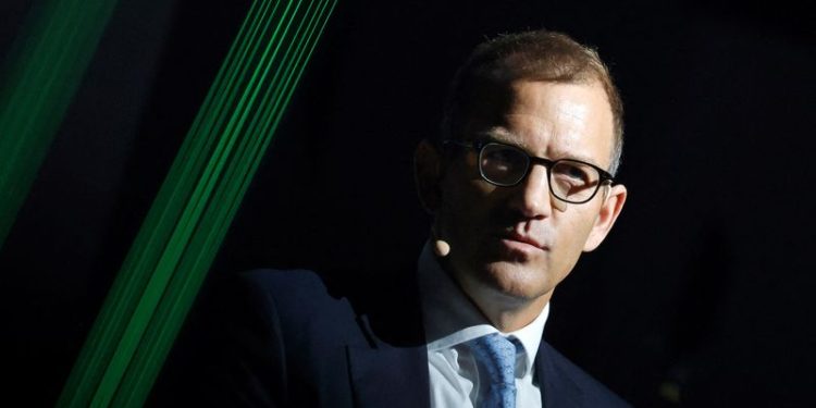 Exclusive-Kretinsky’s EPH among those approached to buy Germany’s Uniper, sources say