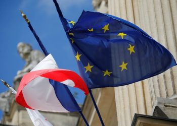 EU to approve new French deficit-cutting plan on Tuesday