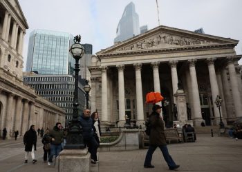 Bank of England says it is open to pro-growth bank reforms