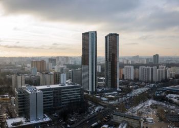 Russia’s budget deficit widens to $34.4 billion after late spending spree