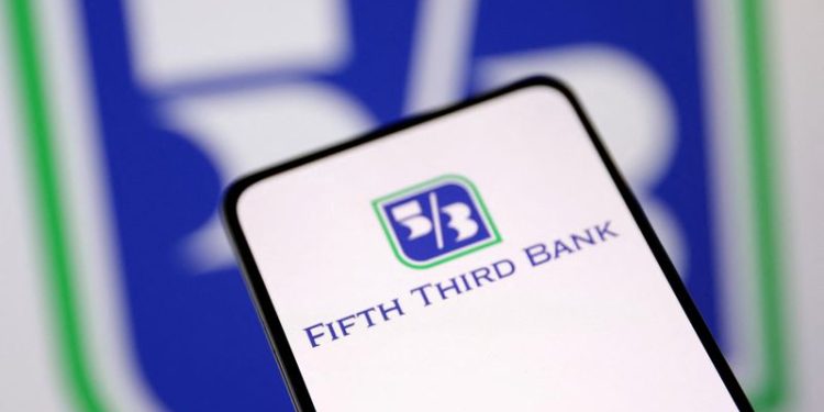 Fifth Third Bancorp’s quarterly profit rises on fee income boost
