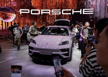 Porsche confirms 2024 earnings outlook in investor call, analyst’s note says