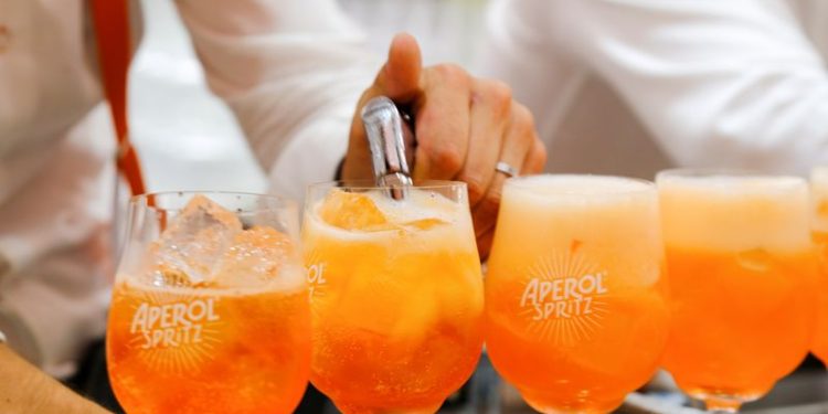 Hedge funds buy luxury, short drink and driving in Europe, says Goldman Sachs