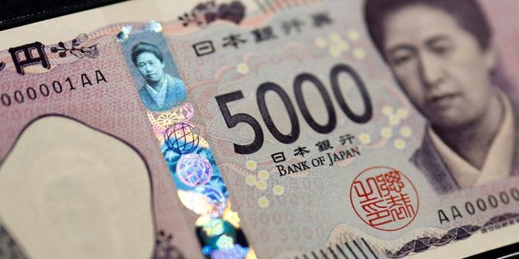 Yen on guard ahead of BOJ decision; dollar set for weekly loss