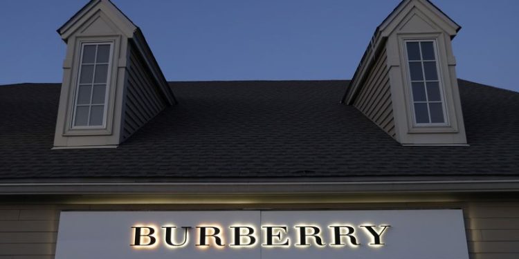 Burberry gets holiday boost thanks to American shoppers