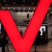 Verizon wireless subscriber growth hits 5-yr high, profit view weak