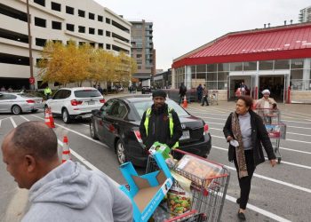 US consumer sentiment ebbs in January; 12-month inflation expectations rise