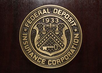 Lawyer group urges overhaul of US bank charter process to encourage new entrants