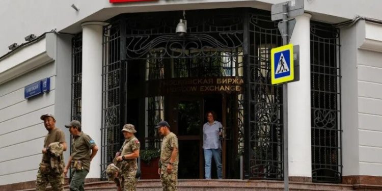 Russia stocks higher at close of trade; MOEX Russia Index up 1.18%