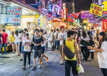 UBS sees growth moderation in Asia Pacific amid US tariff risks, dollar strength