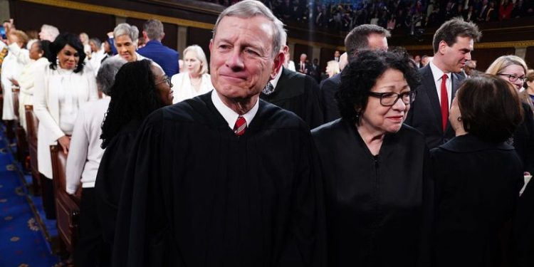Supreme Court Chief Justice Roberts issues warning on ‘judicial independence’ weeks before Trump inauguration