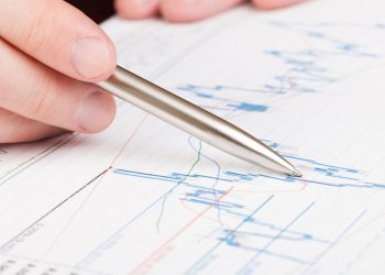 Column-EM central banks cool on Treasuries, stoking bond yield heat: McGeever