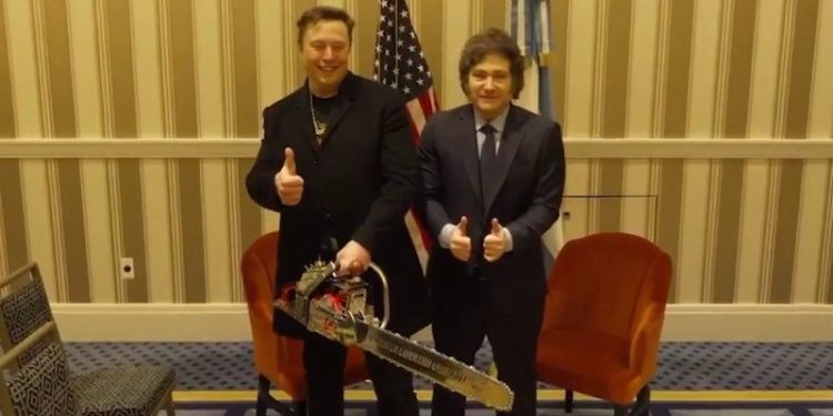Chainsaw-wielding Elon Musk makes ‘Dark MAGA’ appearance with Javier Milei at CPAC