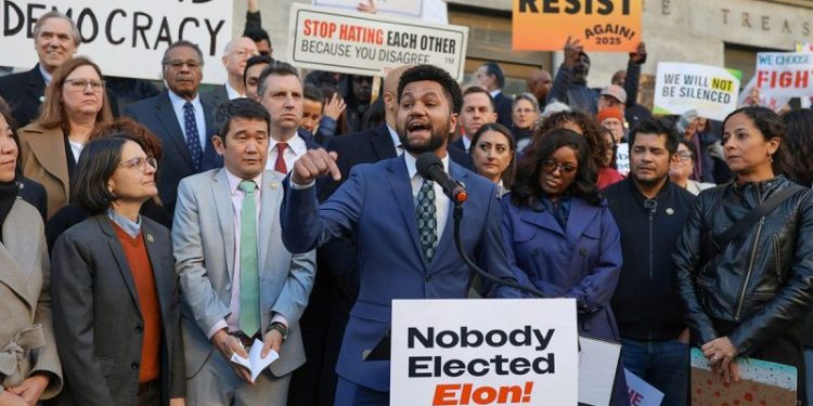 House DOGE hearing erupts over Democrat deeming Trump ‘grifter in chief,’ referring to ‘President Musk’