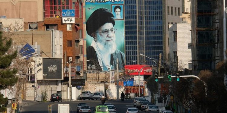 President Trump urged to confront Iranian regime over repression of Christians