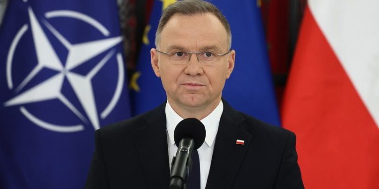 Poland calls on US to place nukes within its borders amid Russia threat