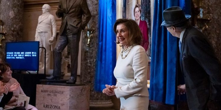 Trump backs stock trading ban so lawmakers like Pelosi can’t continue ‘ripping off’ constituents, WH claims