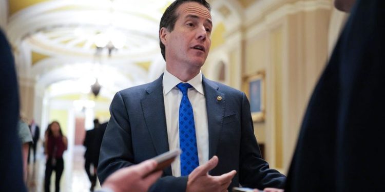 Government shutdown sparks GOP plan to penalize lawmakers with new salary tax