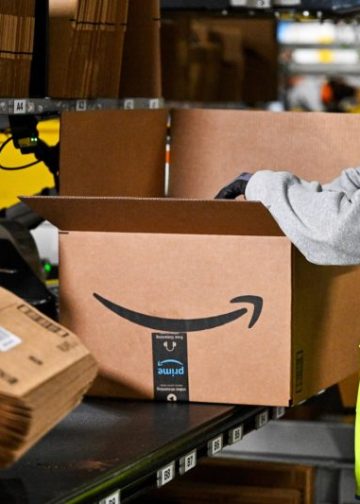 Amazon slashes another 16,000 jobs